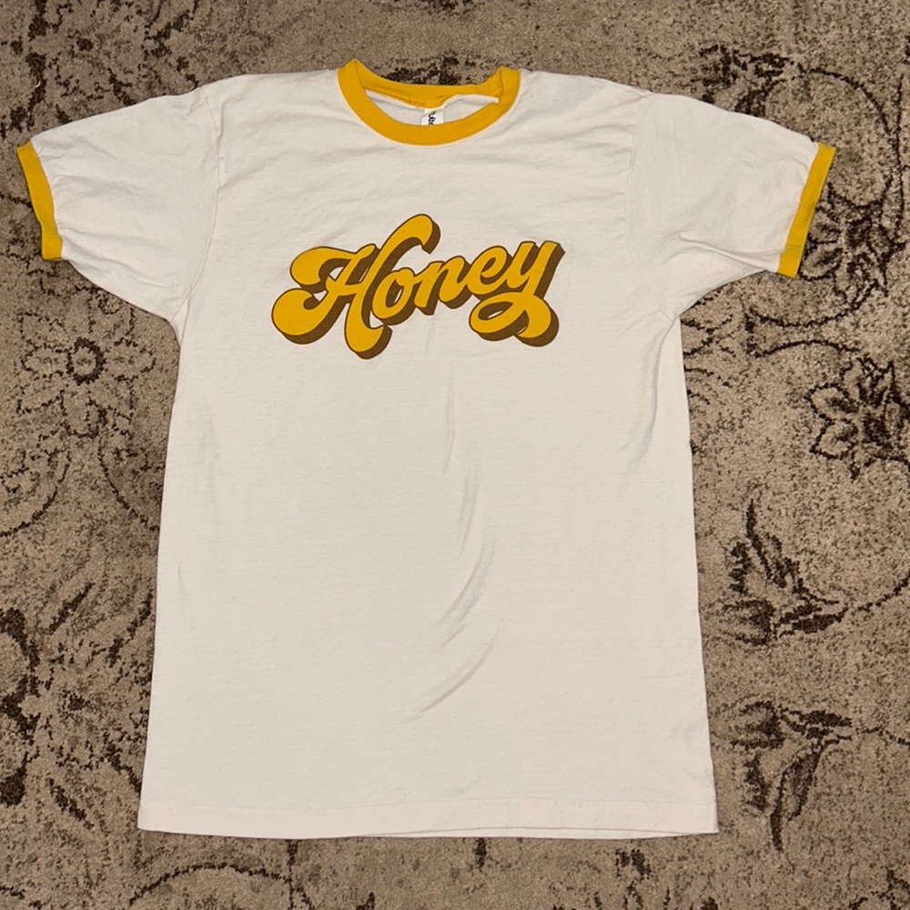 NWOT Savannah Bee Company “honey” tee-shirt